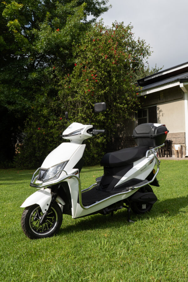 MOTO TDR3 BLANCA - MOVAR